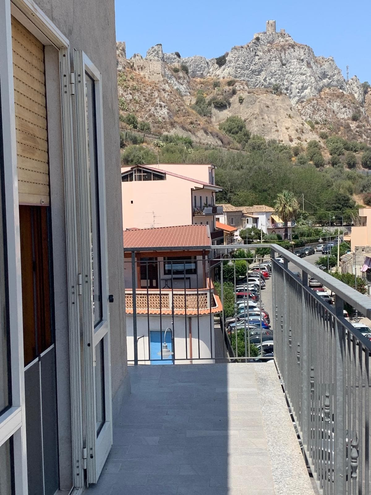 Appartamento spazioso con vista mare e castello - foto 6