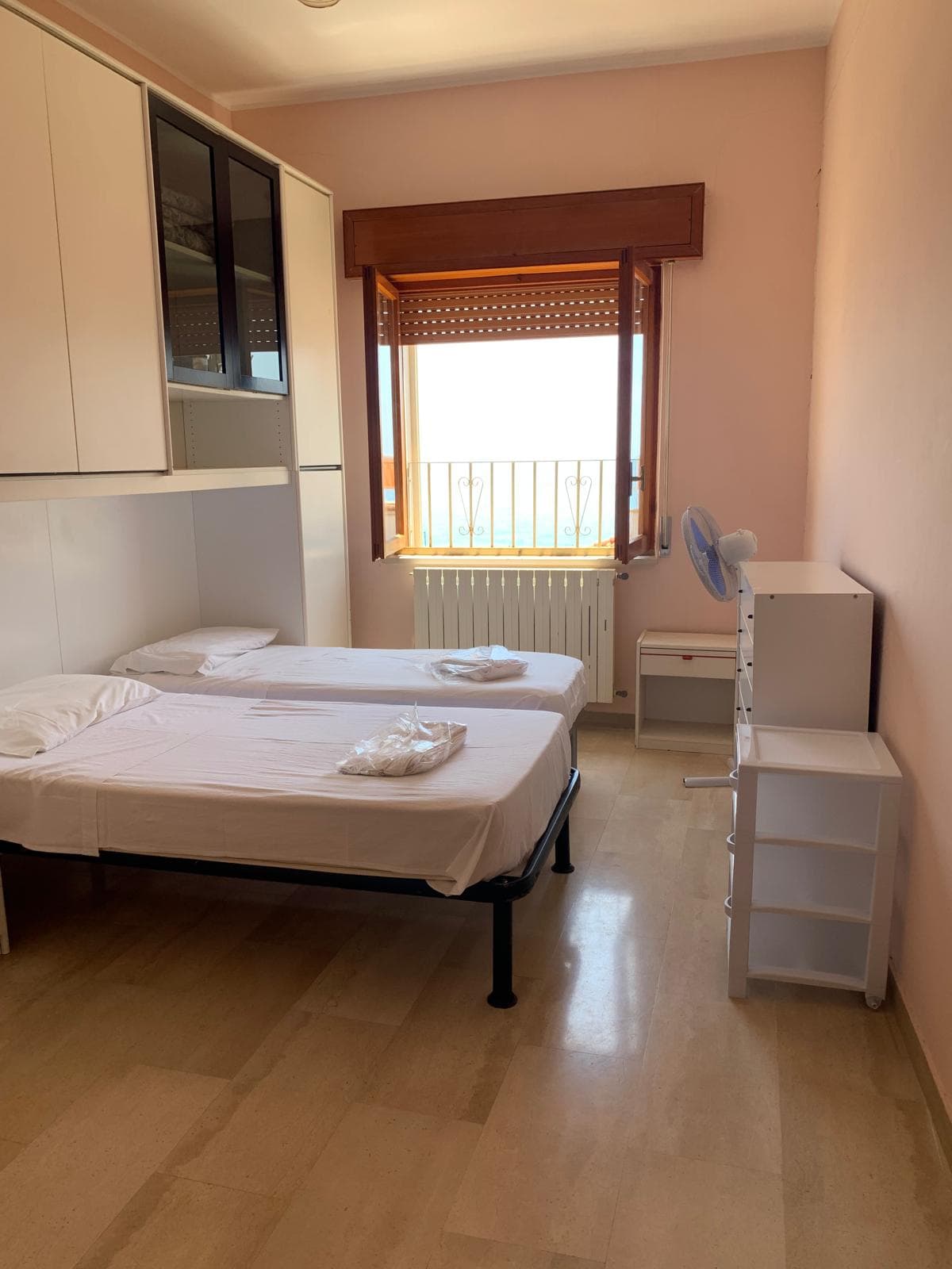 Appartamento spazioso con vista mare e castello - foto 11